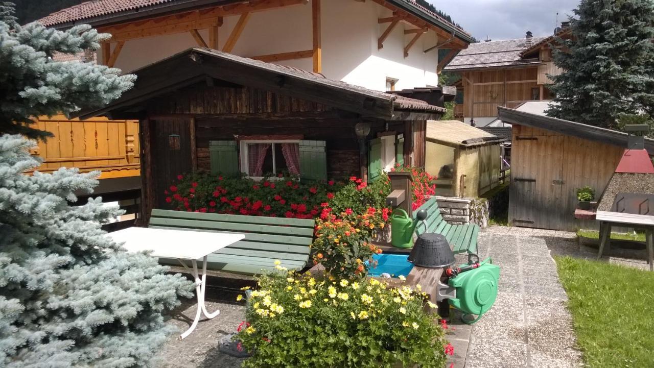 Bed and Breakfast Garni Gabrieli Corvara In Badia Esterno foto