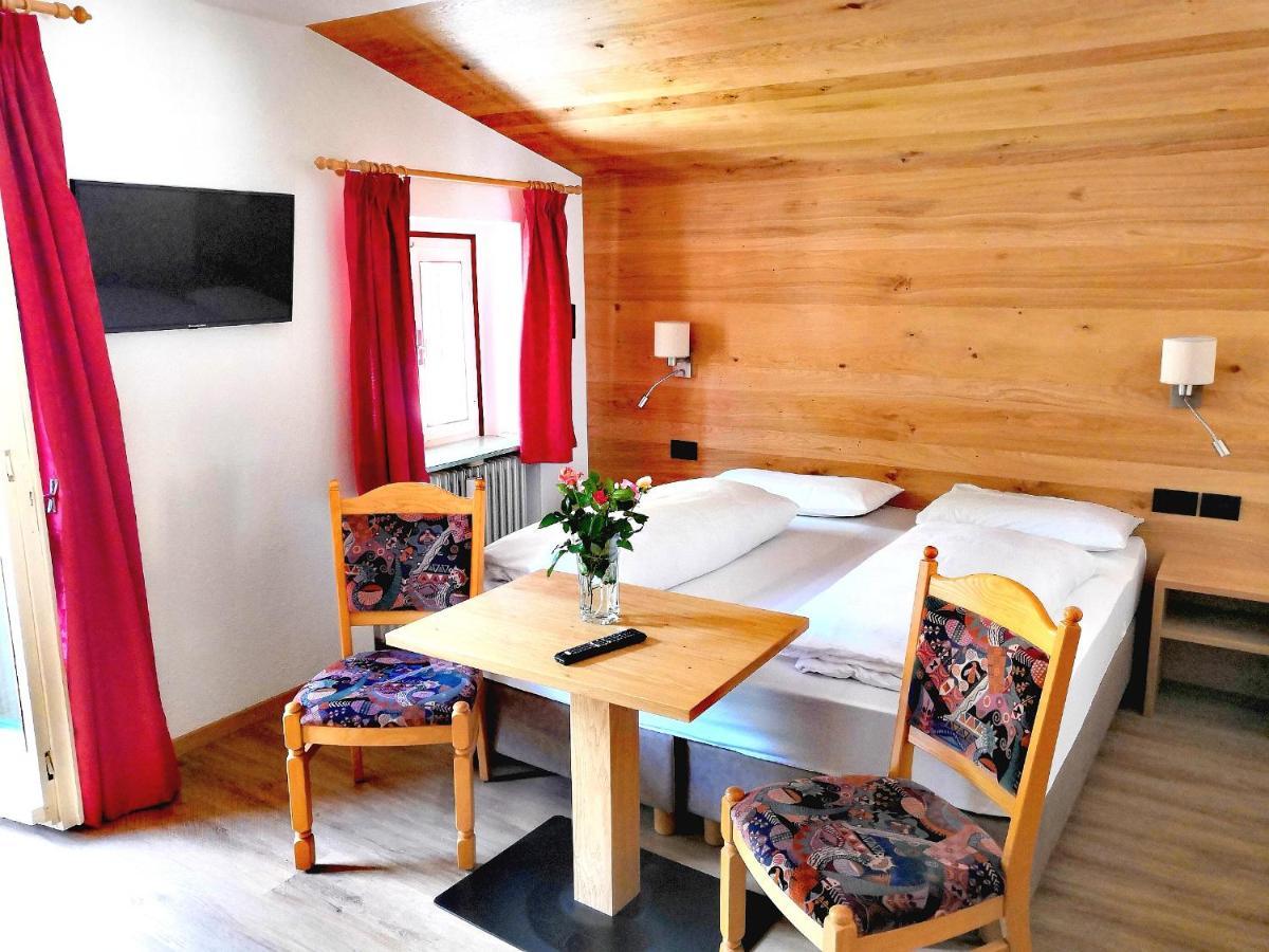 Bed and Breakfast Garni Gabrieli Corvara In Badia Esterno foto